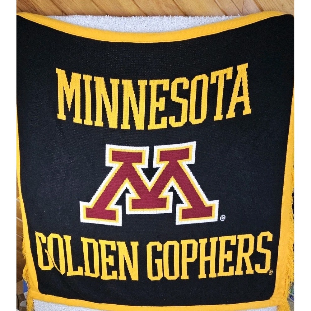 Vintage JC Knitwear Minnesota‎ Golden Gophers Blanket Tapestry 54"x62" Made USA